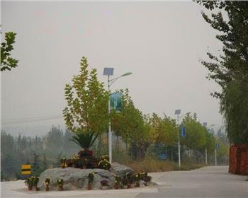 湖北太陽能路燈-湖北省西安市環(huán)山路旅游景區(qū)路燈照明工程